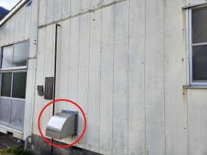 福島県いわき市　破損した外壁部分に取り付けたあった通気口の取り外し