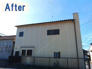 福島県楢葉町　雨漏りが起きた面の外壁目地にコーキングの増し打ち工事を行った状態