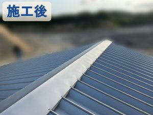福島県郡山市　新しい工場の倉庫に折半屋根を取り付けた状態